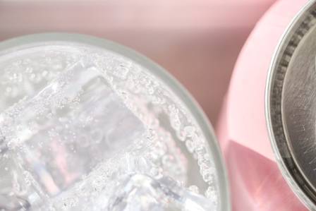 Are Flavored Sparkling Waters Bad for You? The Science Behind Bubbly Drinks