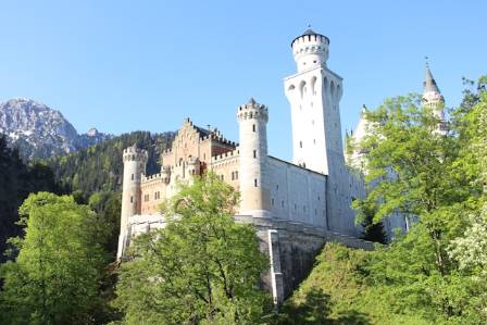 Italy’s Most Captivating Castles: A Journey Through Time and Beauty