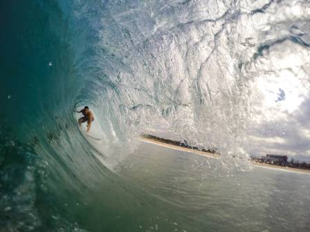 Conquering the Surf: 10 Essential Skills Every Beginner Surfer Should Learn