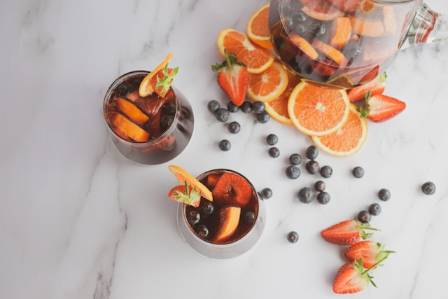 Cold Brewed Iced Tea with Fruit