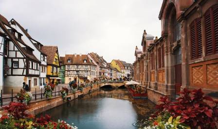 5 Postcard-Perfect European Villages to Escape Busy Rountine