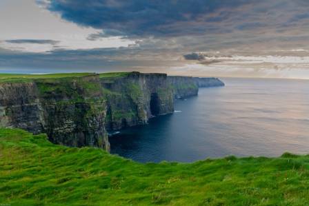 10 Spectacular Cliffs Around the World You Can’t Miss