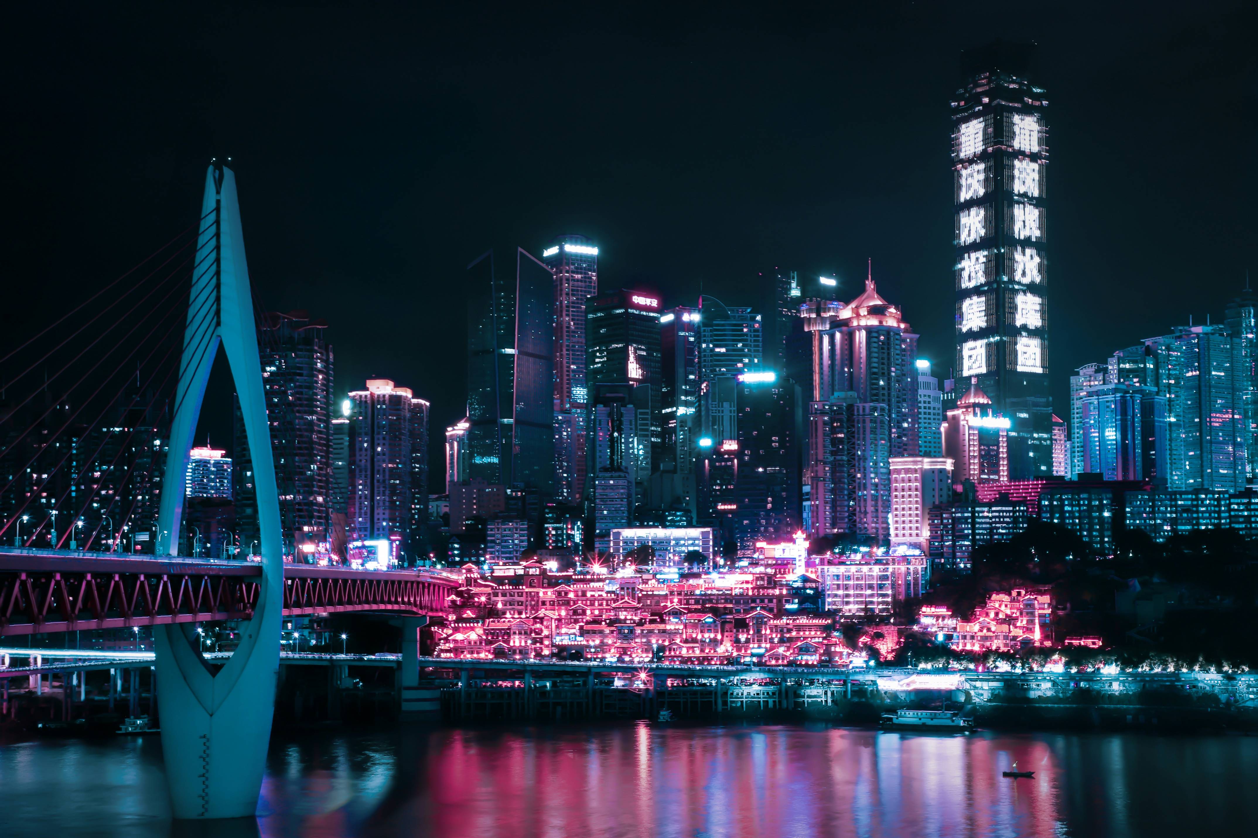 夜间城市天际线